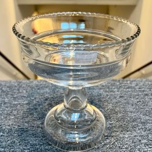 🌸Pressed Glass Dish with stand